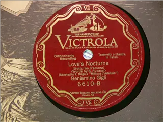 small_victrola 6610 b.webp